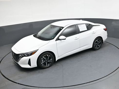 Certified 2025 Nissan Sentra SV w/ All-Weather Package image 32