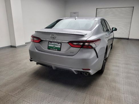 Used 2021 Toyota Camry SE image 7