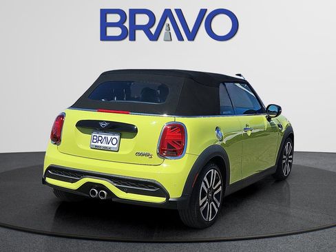 Used 2022 MINI Cooper S w/ Signature Upholstery Package image 4