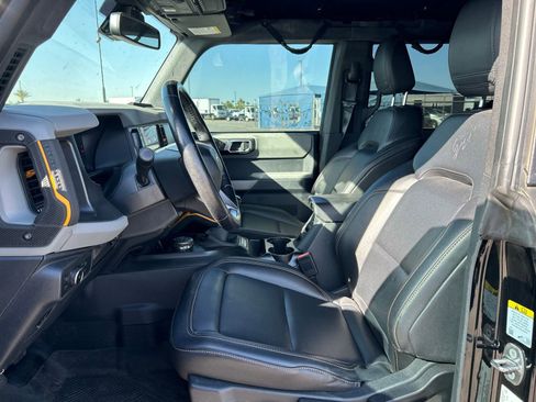 Used 2022 Ford Bronco Badlands AWD/4WD image 12