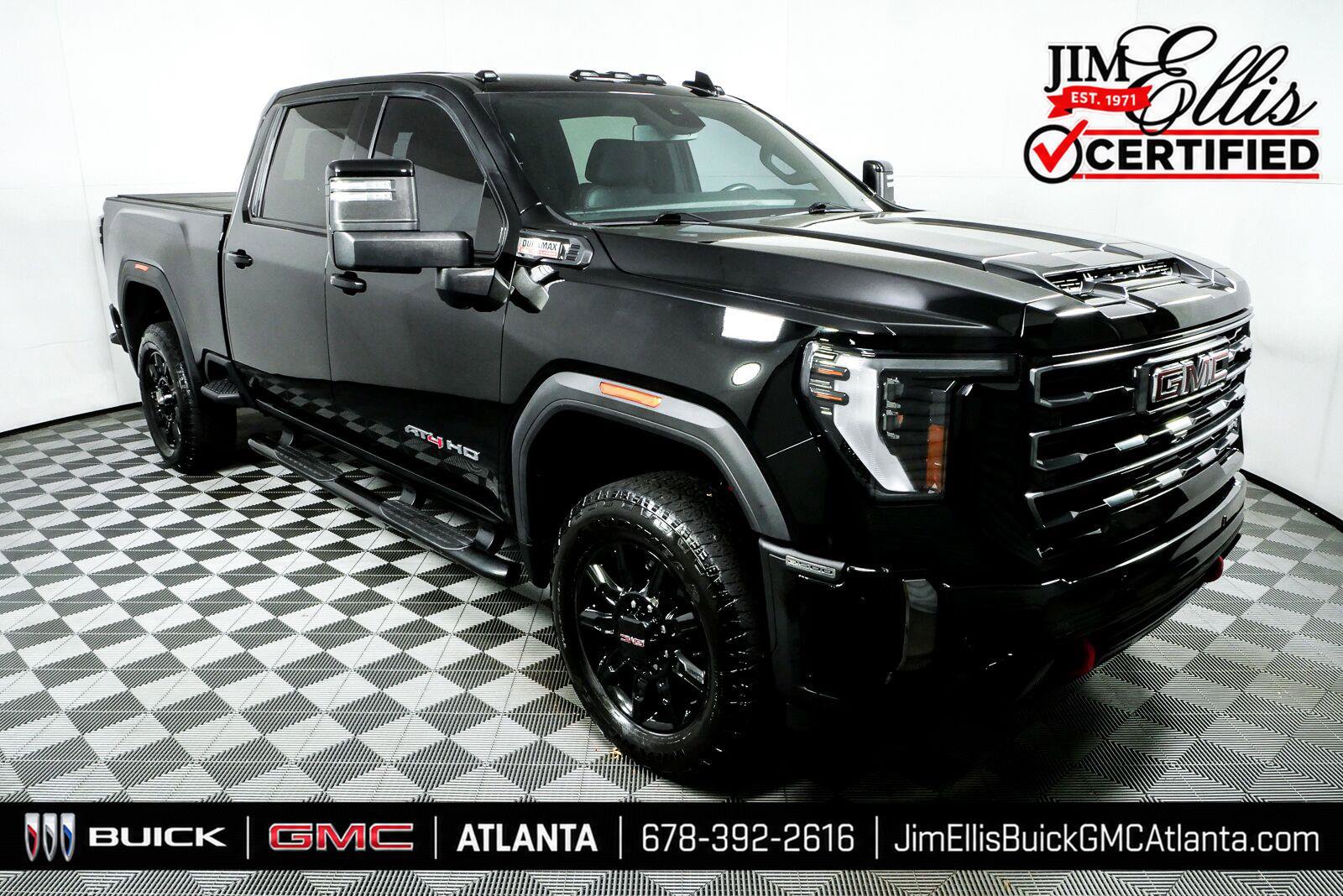 Used 2024 GMC Sierra 2500 AT4 w/ AT4 Preferred Package AWD/4WD image 1