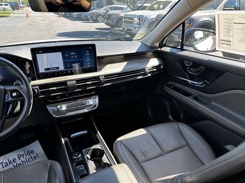 Certified 2023 Lincoln Corsair Reserve w/ Equipment Group 201A AWD/4WD image 17