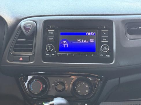 Used 2019 Honda HR-V LX image 21