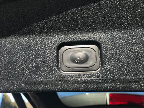 Used 2018 Ford Explorer XLT w/ Equipment Group 202A image 42