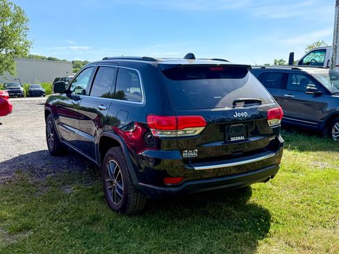Used 2018 Jeep Grand Cherokee Limited AWD/4WD image 5