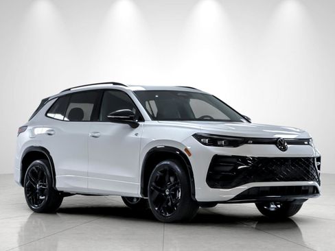 New 2026 Volkswagen Tiguan SE R-Line AWD/4WD image 7