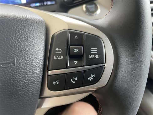 New 2025 Ford Explorer Active image 27