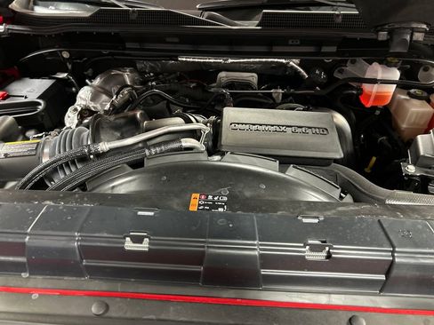 Used 2024 Chevrolet Silverado 2500 Custom w/ Custom Value Package image 26