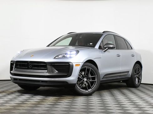 Used 2026 Porsche Macan AWD/4WD image 1