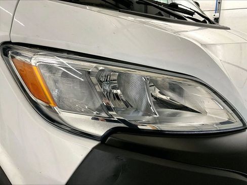 Used 2023 RAM ProMaster 3500 FWD image 25