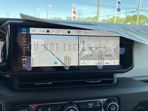 New 2025 Jeep Gladiator Willys image 17