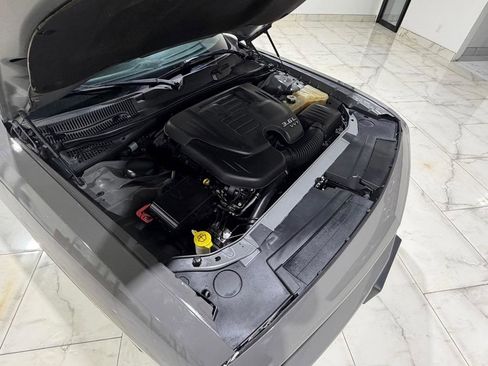 Used 2018 Dodge Challenger SXT w/ Blacktop Package image 5