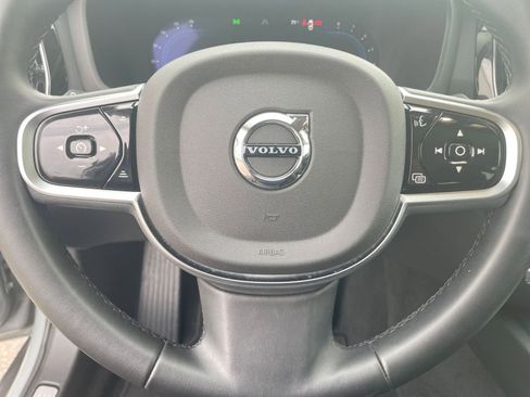 Used 2025 Volvo V60 B5 Cross Country Plus image 27