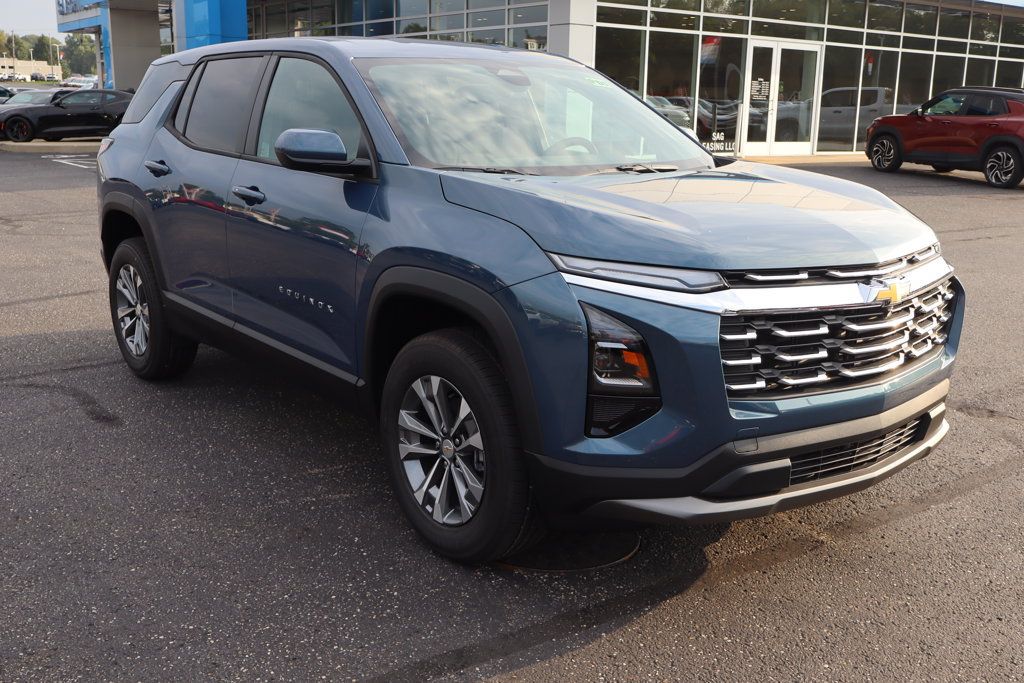 New 2027 Chevrolet Equinox LT FWD image 2
