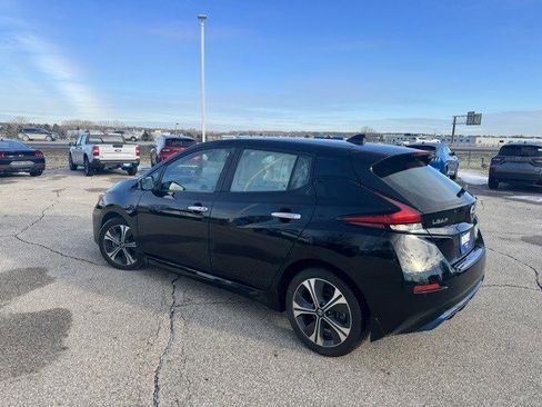 Used 2020 Nissan Leaf SV w/ SV Technology Package image 6