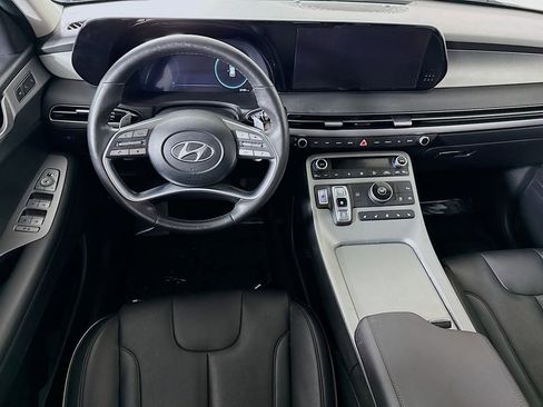 Used 2023 Hyundai Palisade SEL FWD image 3