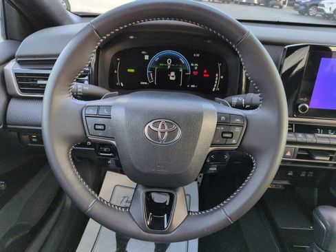 Certified 2025 Toyota Camry SE image 14