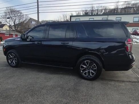 Used 2024 Chevrolet Suburban Z71 w/ Luxury Package image 7