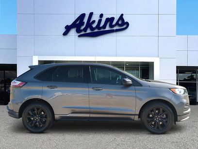 Used 2024 Ford Edge SE w/ Black Appearance Package