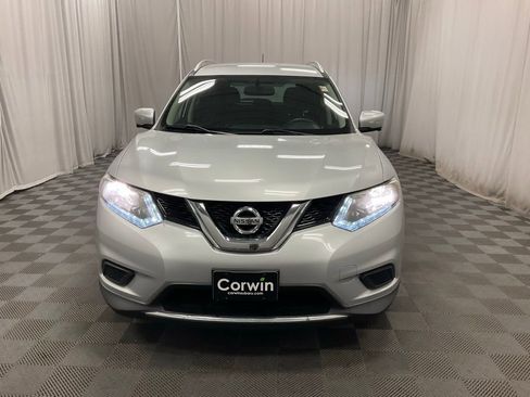 Used 2015 Nissan Rogue SV w/ SV Premium Package image 2