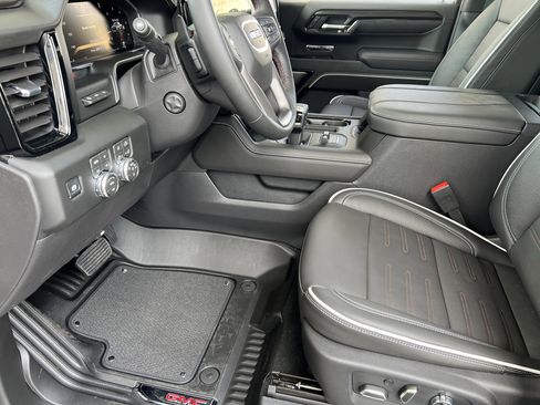 New 2026 GMC Sierra 1500 AT4X AWD/4WD image 15