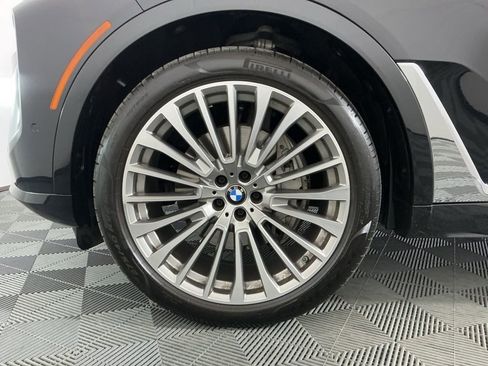Certified 2025 BMW X7 xDrive40i AWD/4WD image 38