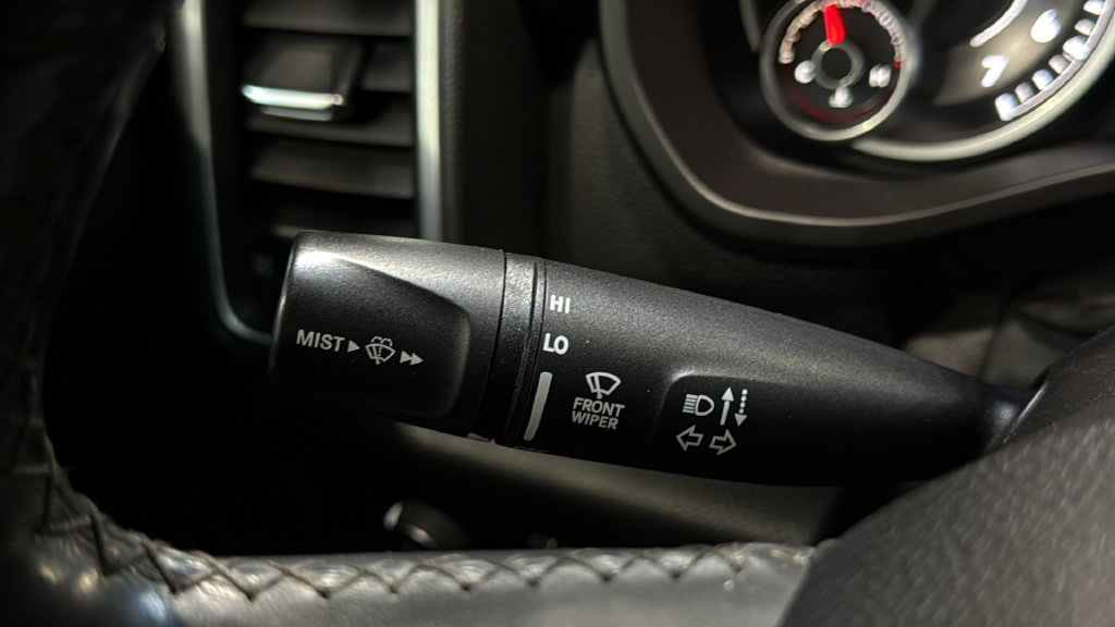 Used 2019 RAM 1500 Laramie AWD/4WD image 31