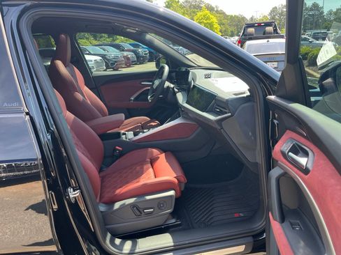 Used 2025 Audi SQ5 Prestige AWD/4WD image 38