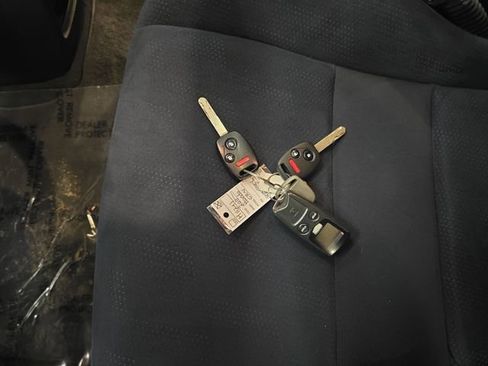 Used 2011 Honda CR-V EX image 30