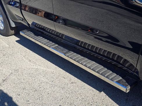 Used 2020 Chevrolet Silverado 1500 LT w/ All-Star Edition image 27