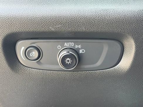 Used 2023 Chevrolet Traverse LT w/ LPO, Floor Liner Package AWD/4WD image 55