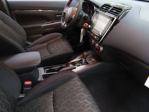 New 2025 Mitsubishi Outlander Sport AWD image 23