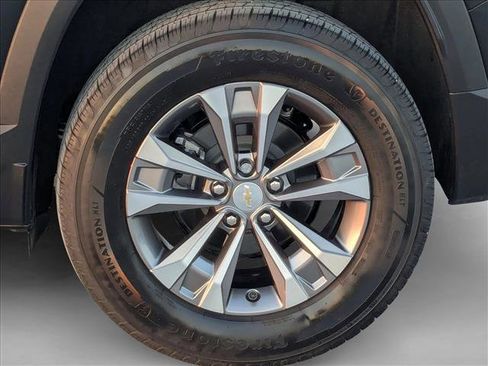 Used 2025 Chevrolet Equinox LT FWD image 24