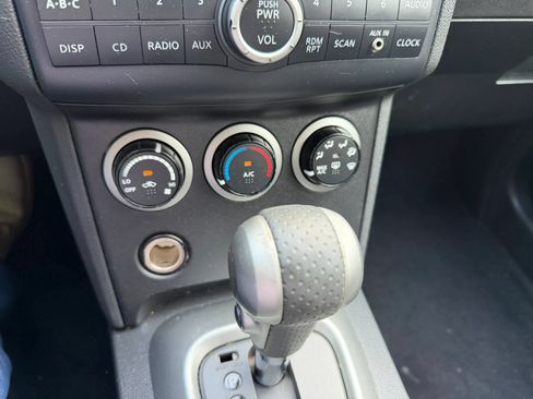 Used 2010 Nissan Rogue S AWD/4WD image 13