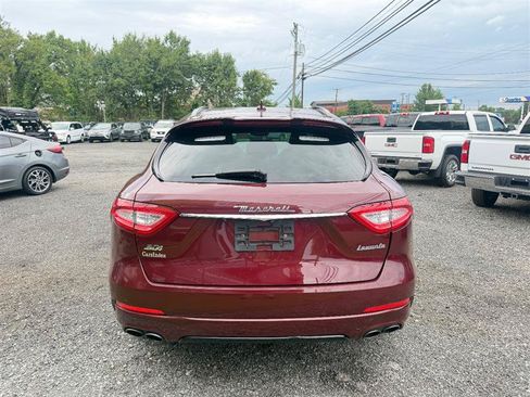 Used 2018 Maserati Levante S GranSport AWD/4WD image 5