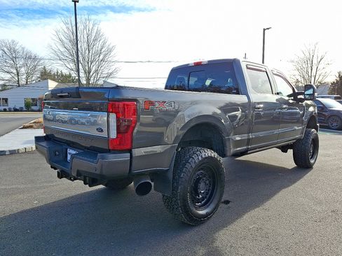 Certified 2018 Ford F250 Platinum w/ Platinum Ultimate Package image 5