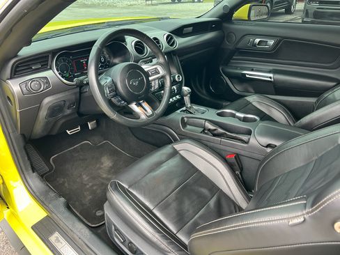 Used 2021 Ford Mustang GT Premium w/ Equipment Group 401A RWD image 11