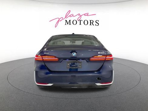 New 2026 BMW 530i xDrive w/ Premium Package AWD/4WD image 5