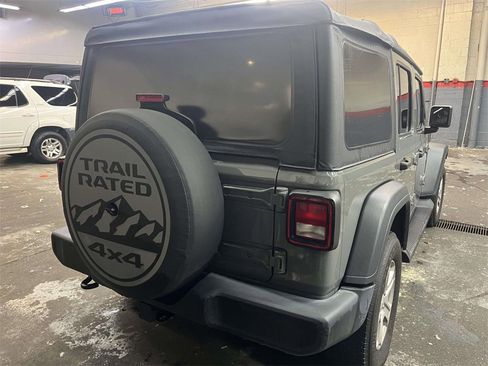 Used 2021 Jeep Wrangler Unlimited Sport image 3