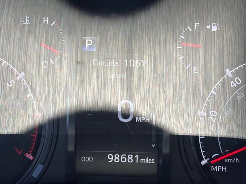Used 2020 Toyota 4Runner SR5 AWD/4WD image 12
