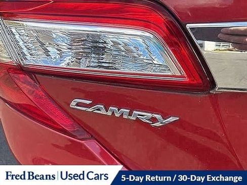 Used 2014 Toyota Camry XLE image 23