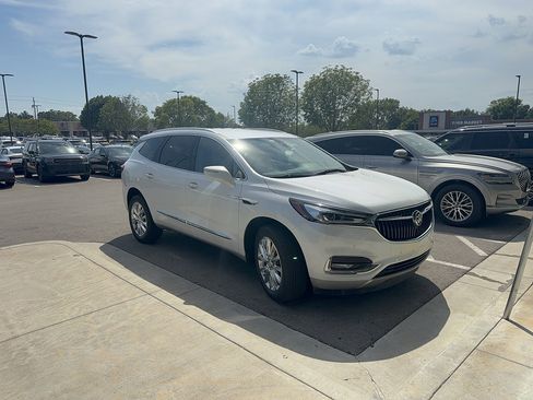 Used 2021 Buick Enclave Premium w/ Surround and Sites Package FWD image 3