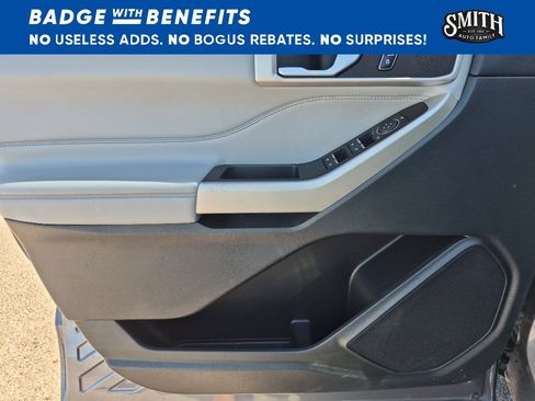 Used 2023 Ford Explorer XLT RWD image 21