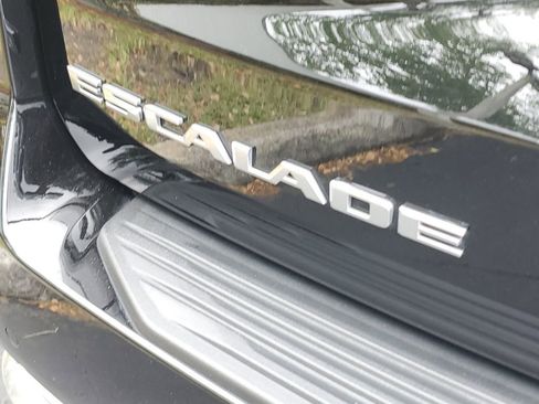 Used 2023 Cadillac Escalade Premium Luxury w/ Performance Package image 30