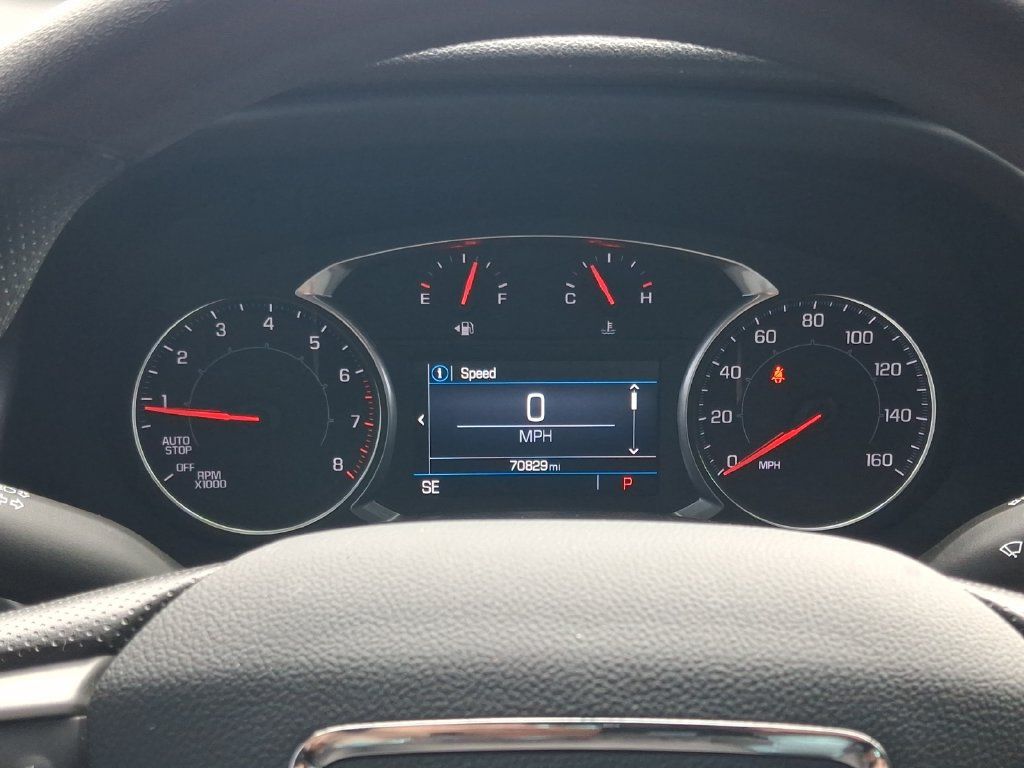 Used 2022 GMC Acadia SLE w/ Driver Convenience Package FWD image 21