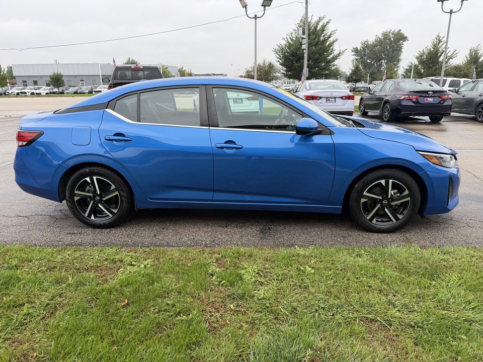 Used 2024 Nissan Sentra SV FWD image 6