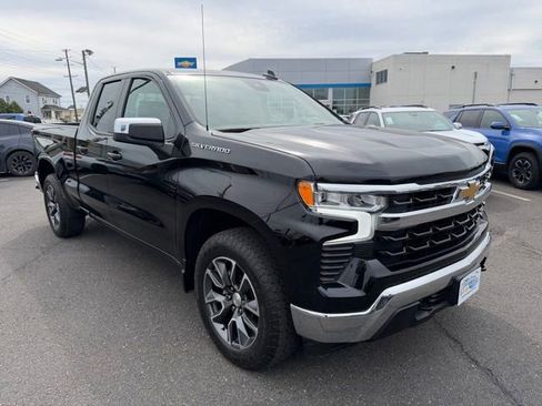 Certified 2023 Chevrolet Silverado 1500 LT AWD/4WD image 1