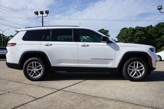Used 2023 Jeep Grand Cherokee L Laredo AWD/4WD image 3