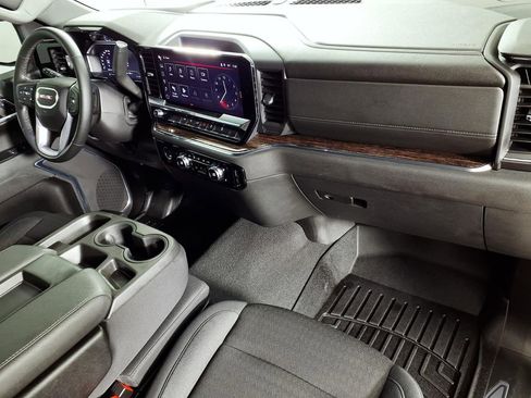 Used 2024 GMC Sierra 1500 Elevation w/ X31 Off-Road Package image 12