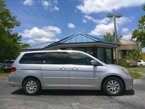 Used 2010 Honda Odyssey EX-L image 8